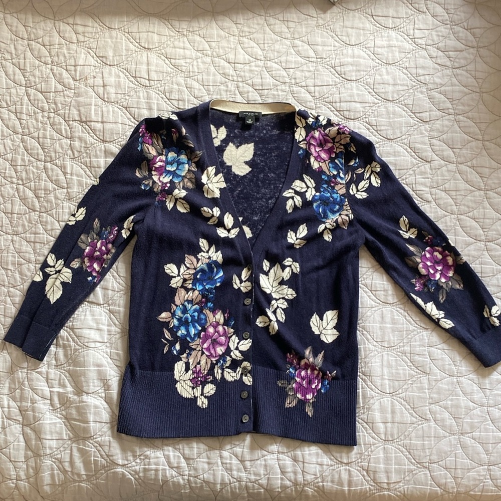 Ann Taylor cardigan, size M